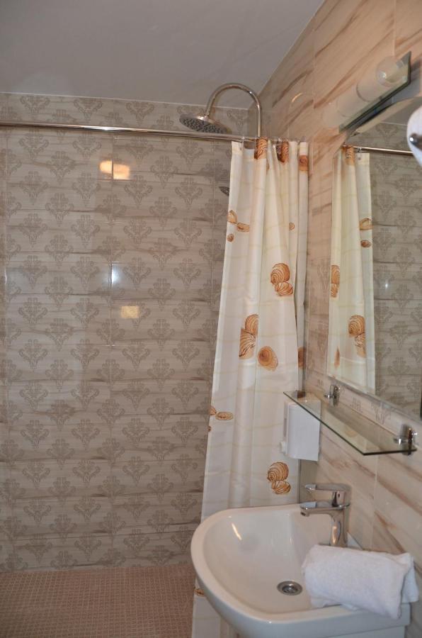 Casa Nely Hotel Sighetu Marmatiei Luaran gambar